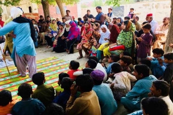 Le th&eacute;&acirc;tre interactif sur le genre au Pakistan